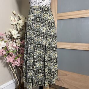 Emma James Women's Skirt Size Small Artsy Abstract Pull On Stretch Bohemian Midi